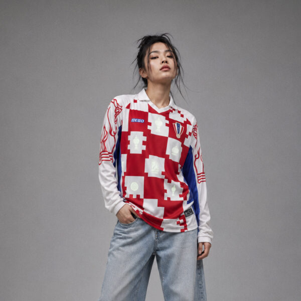 10TF002  เสื้อคอวีปกแขนยาว รุกฆาต เจอร์ซี่ FCT สีแดง